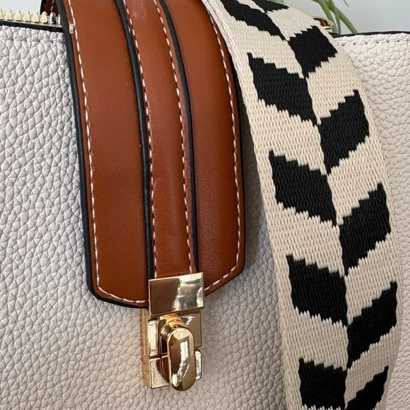 Elegant White and Brown Shoulder Bag with geometric strap - Picture 2 of 14